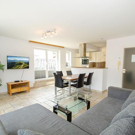 Penthouse In The Heart Of Zell Am See Bagian luar foto